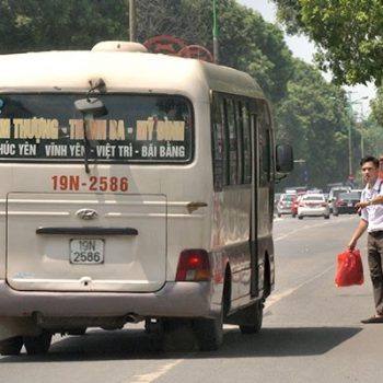 Hà Nội sẽ lắp camera giám sát xe đón khách dọc đường